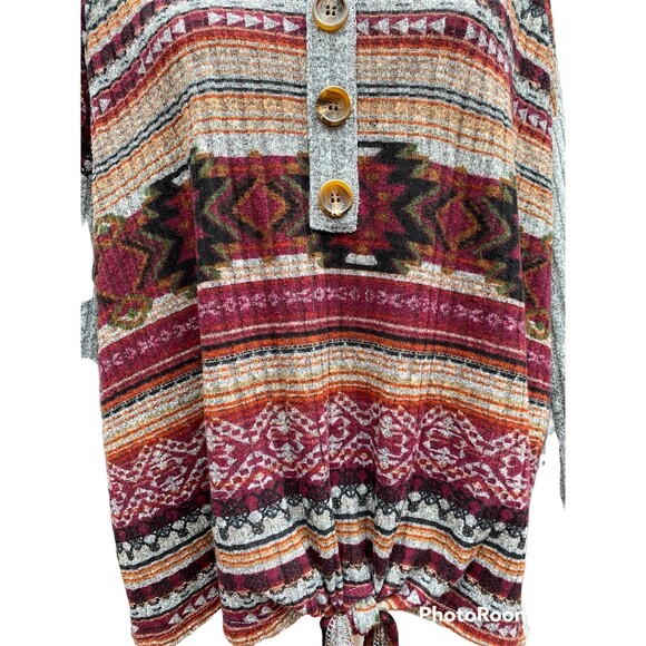 Absolutely Famous drop shoulder tie hem southwestern print Size 1X - Picture 6 of 9